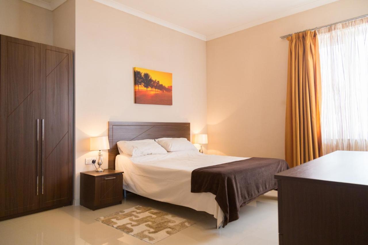 Riviera Holiday Apartments - Seafront - Wifi مارساسكالا المظهر الخارجي الصورة