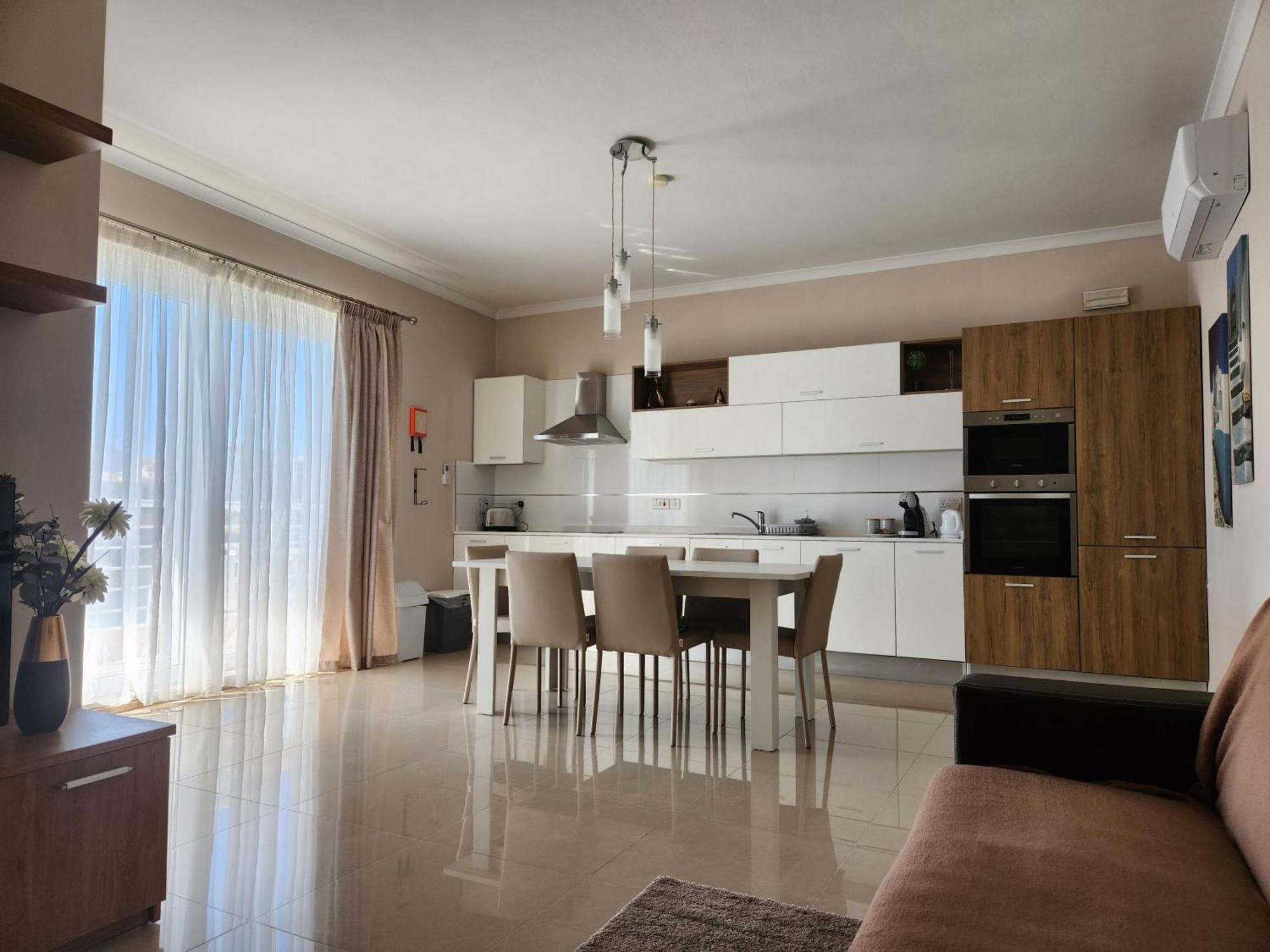Riviera Holiday Apartments - Seafront - Wifi مارساسكالا المظهر الخارجي الصورة