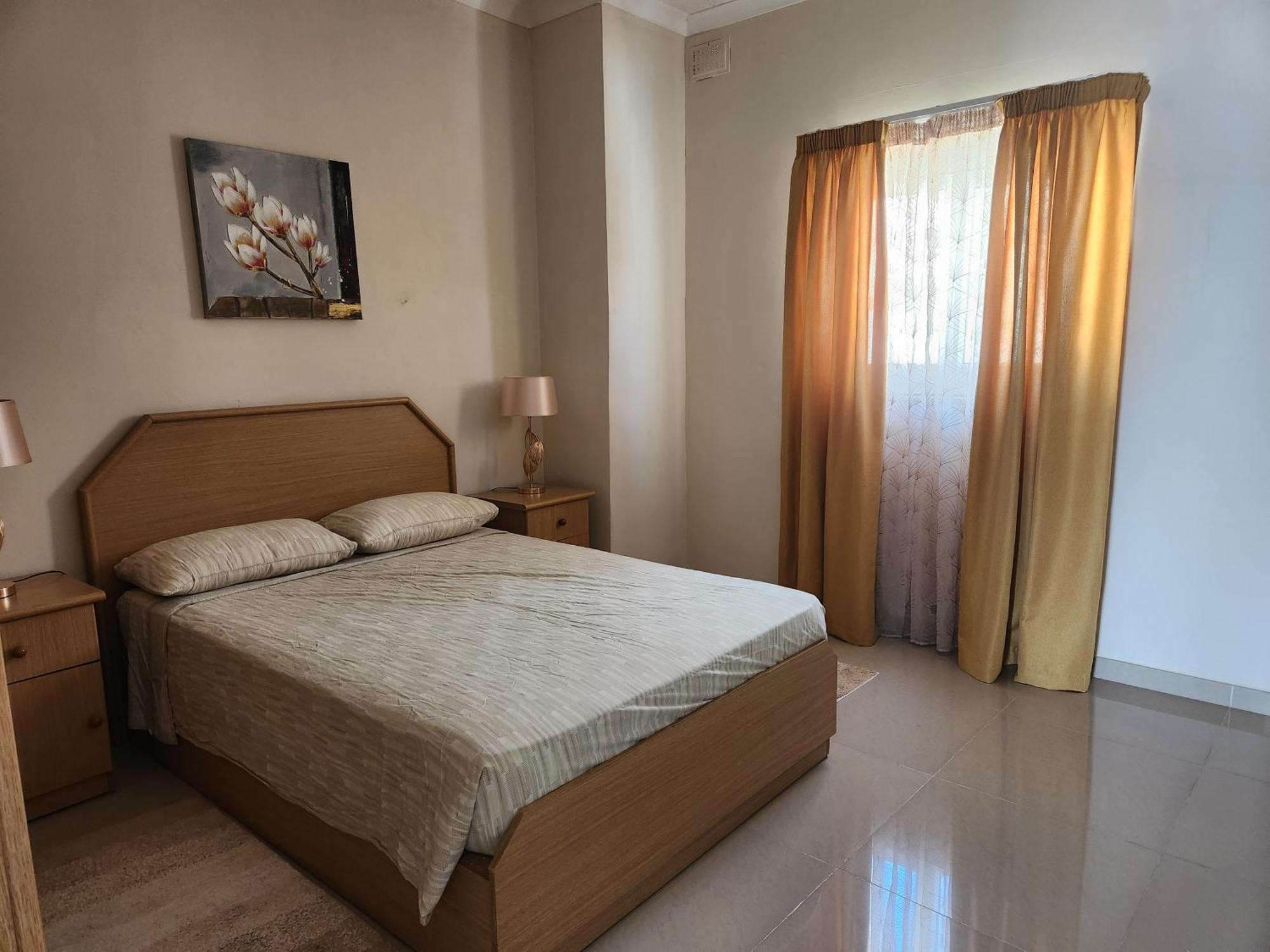 Riviera Holiday Apartments - Seafront - Wifi مارساسكالا الغرفة الصورة